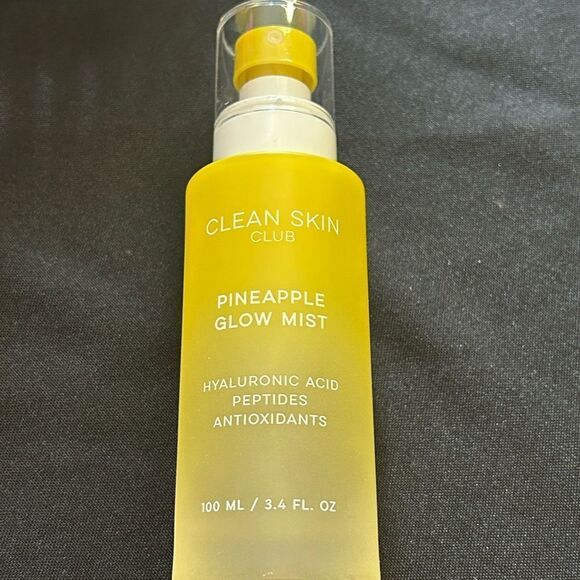 🦋Pick 5/$25 Clean Skin Club Pineapple Glow Mist New FullSz - Picture 1 of 4